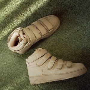 Billie Eilish's “Mushroom” Nike Air Force 1 High